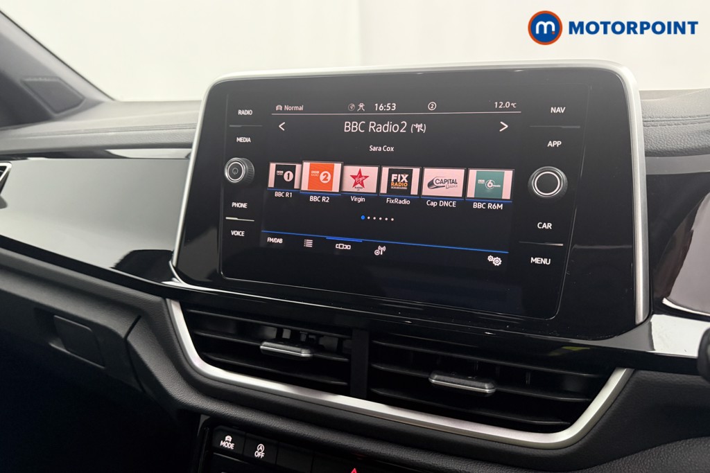 Volkswagen T-Roc R-Line Manual Petrol SUV - Stock Number (1604454) - 6th supplementary image