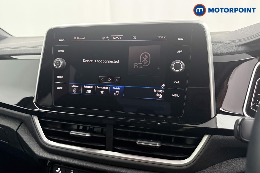 Volkswagen T-Roc R-Line Manual Petrol SUV - Stock Number (1604454) - 7th supplementary image