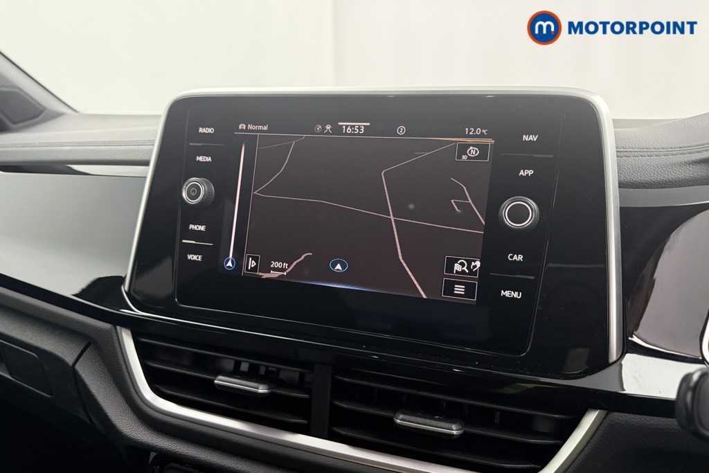 Volkswagen T-Roc R-Line Manual Petrol SUV - Stock Number (1604454) - 9th supplementary image