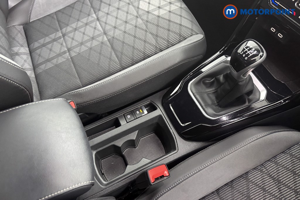 Volkswagen T-Roc R-Line Manual Petrol SUV - Stock Number (1604454) - 14th supplementary image