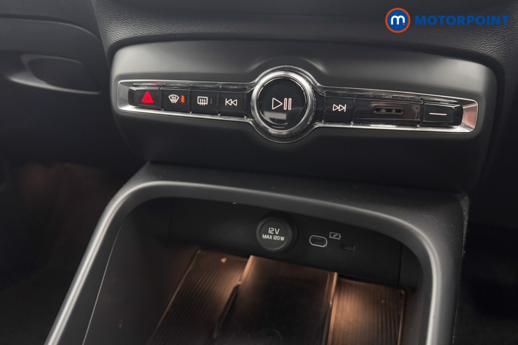 Volvo Xc40 Plus Automatic Petrol SUV - Stock Number (1604484) - 13th supplementary image