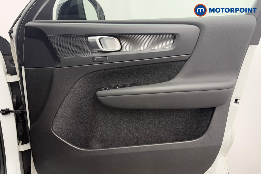 Volvo Xc40 Plus Automatic Petrol SUV - Stock Number (1604484) - 18th supplementary image