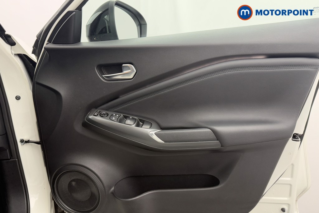 Nissan Juke N-Connecta Automatic Petrol-Electric Hybrid SUV - Stock Number (1604781) - 17th supplementary image