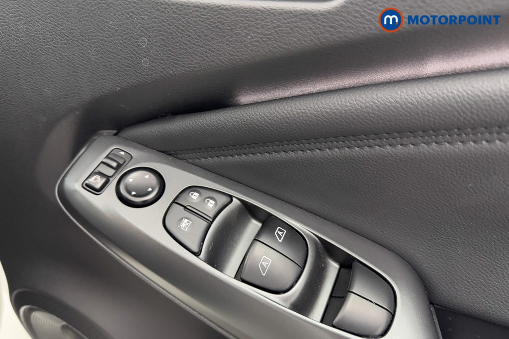 Nissan Juke N-Connecta Automatic Petrol-Electric Hybrid SUV - Stock Number (1604781) - 18th supplementary image