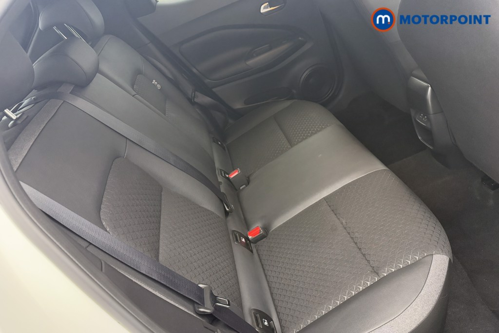 Nissan Juke N-Connecta Automatic Petrol-Electric Hybrid SUV - Stock Number (1604781) - 23rd supplementary image