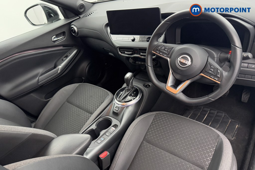Nissan Juke N-Connecta Automatic Petrol-Electric Hybrid SUV - Stock Number (1604781) - 1st supplementary image