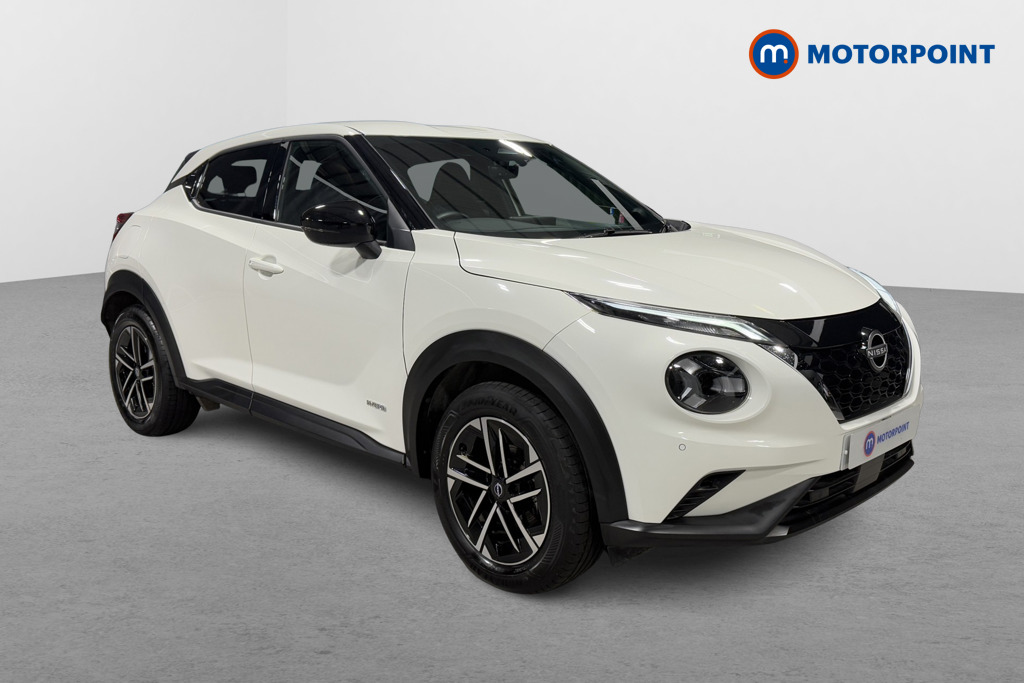 Nissan Juke N-Connecta Automatic Petrol-Electric Hybrid SUV - Stock Number (1604781) - Drivers side front corner