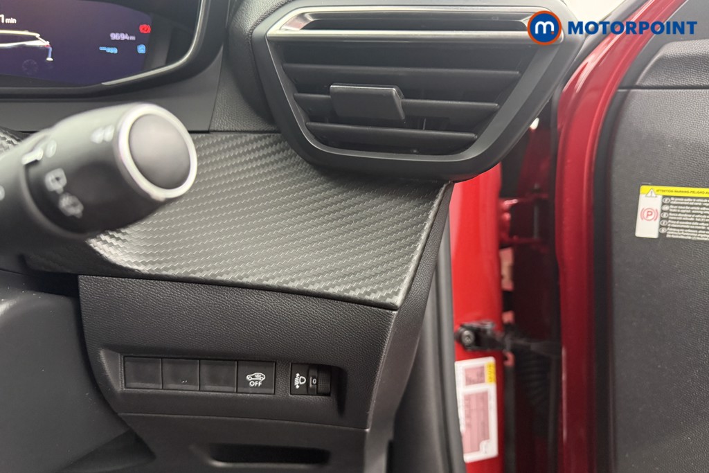 Peugeot 2008 Allure Manual Petrol SUV - Stock Number (1604815) - 16th supplementary image