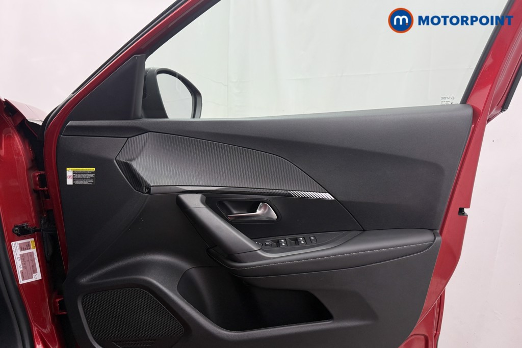 Peugeot 2008 Allure Manual Petrol SUV - Stock Number (1604815) - 17th supplementary image