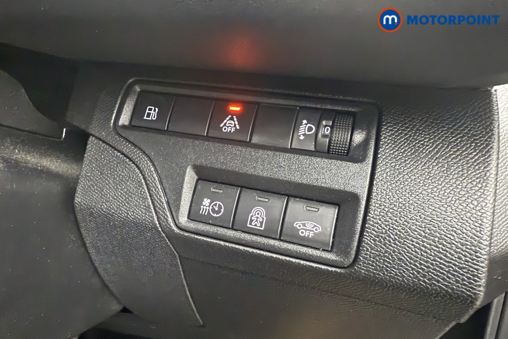 Peugeot 3008 Allure Automatic Petrol Plug-In Hybrid SUV - Stock Number (1604970) - 17th supplementary image