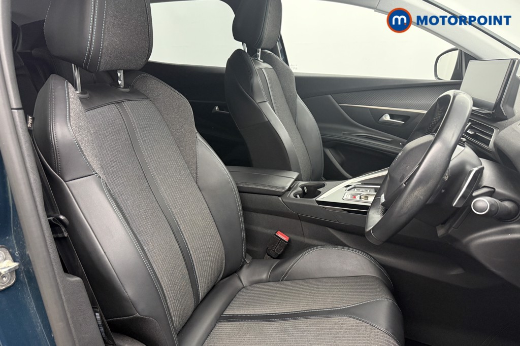 Peugeot 3008 Allure Automatic Petrol Plug-In Hybrid SUV - Stock Number (1604970) - 20th supplementary image
