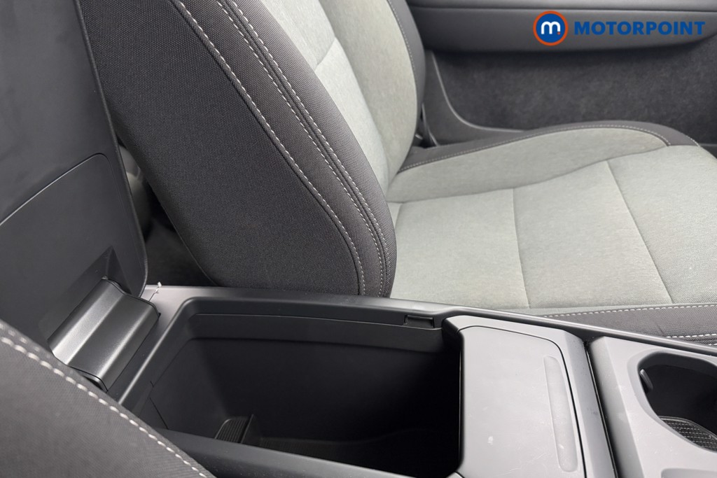 Volvo Xc40 Core Automatic Petrol SUV - Stock Number (1605495) - 13th supplementary image