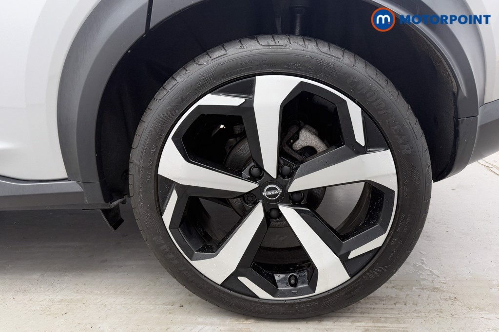 Nissan Juke Tekna Automatic Petrol-Electric Hybrid SUV - Stock Number (1605633) - 30th supplementary image