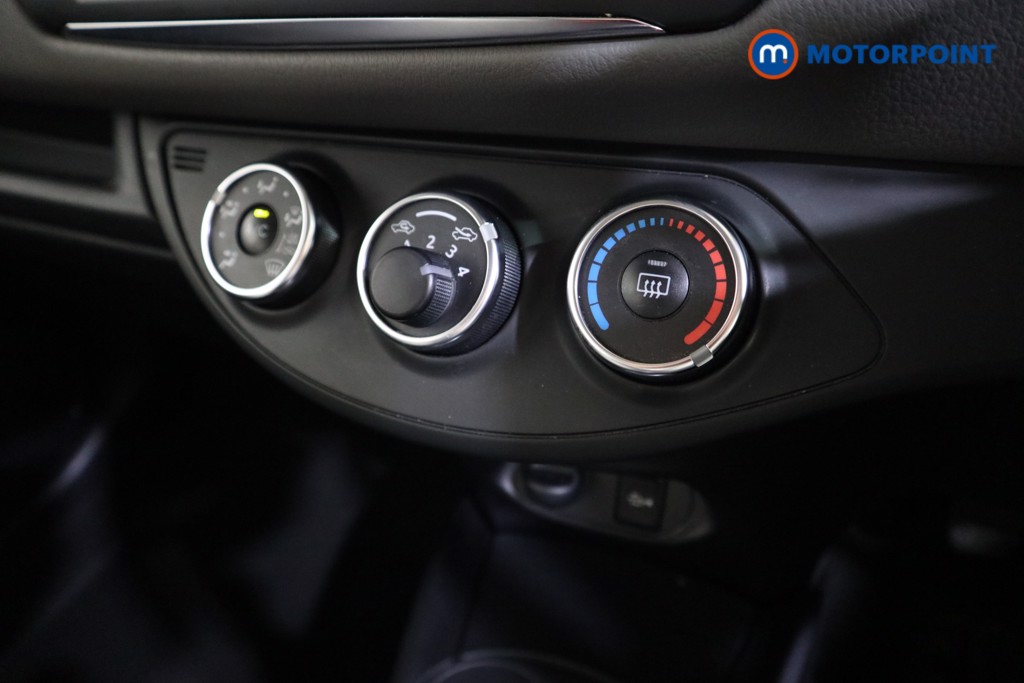 Toyota Yaris Icon Tech Manual Petrol Hatchback - Stock Number (1605800) - 7th supplementary image