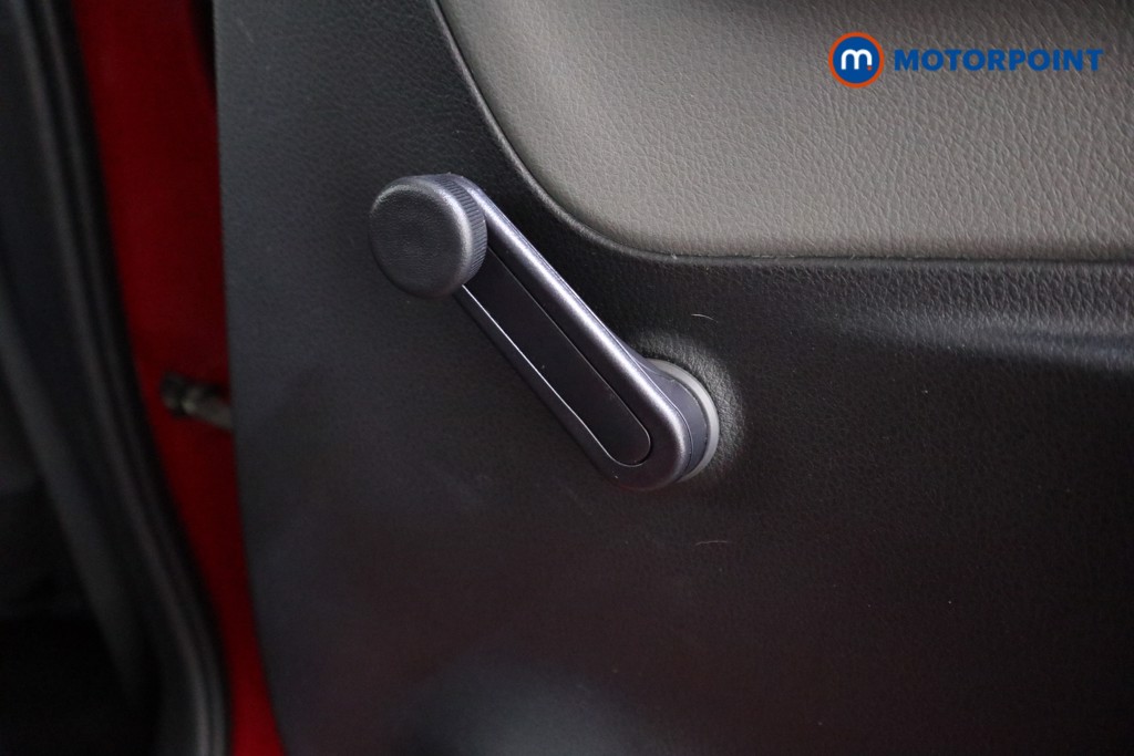 Toyota Yaris Icon Tech Manual Petrol Hatchback - Stock Number (1605800) - 15th supplementary image