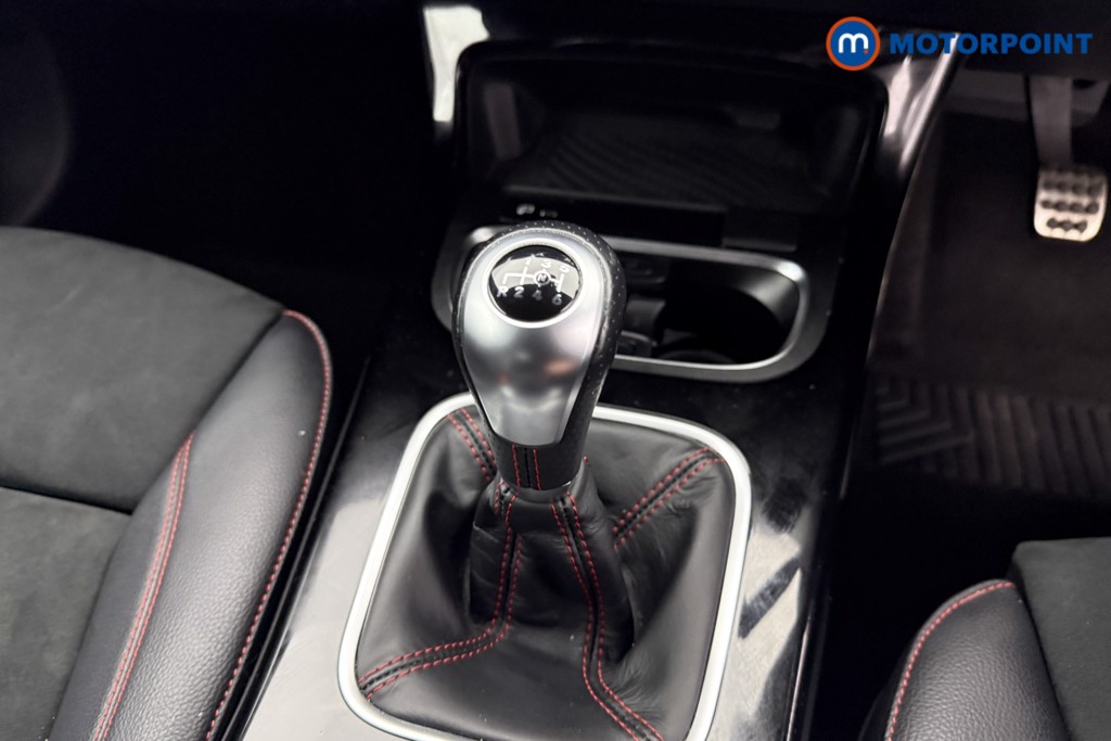 Mercedes-Benz A Class Amg Line Manual Petrol Saloon - Stock Number (1606248) - 13th supplementary image