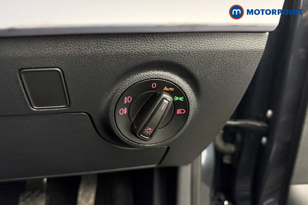 Seat Arona FR Manual Petrol SUV - Stock Number (1606664) - 16th supplementary image