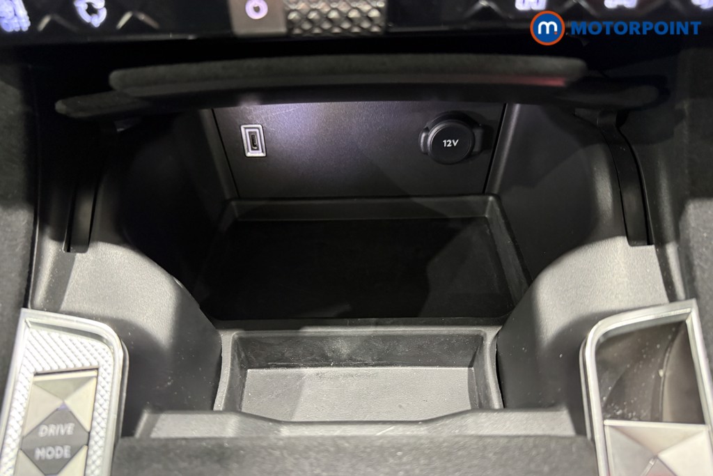 DS Ds 7 Performance Line -Plus Automatic Diesel SUV - Stock Number (1606805) - 12th supplementary image