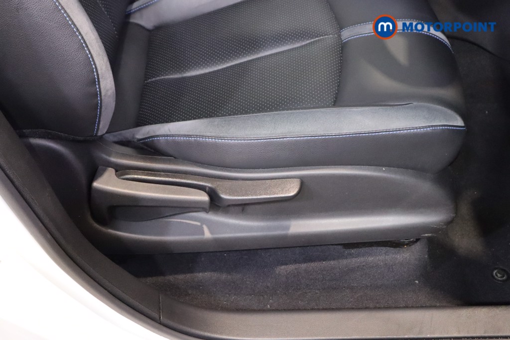 Nissan Leaf Tekna Automatic Electric Hatchback - Stock Number (1606935) - 17th supplementary image