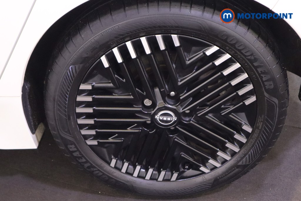 Nissan Leaf Tekna Automatic Electric Hatchback - Stock Number (1606935) - 23rd supplementary image