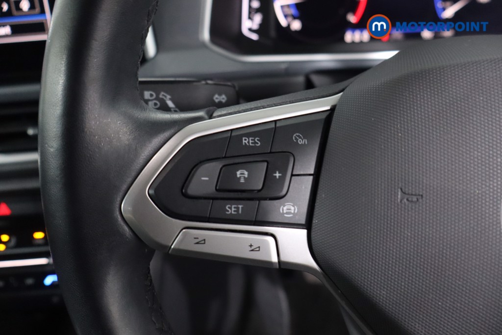 Volkswagen T-Roc Style Manual Petrol SUV - Stock Number (1607185) - 7th supplementary image