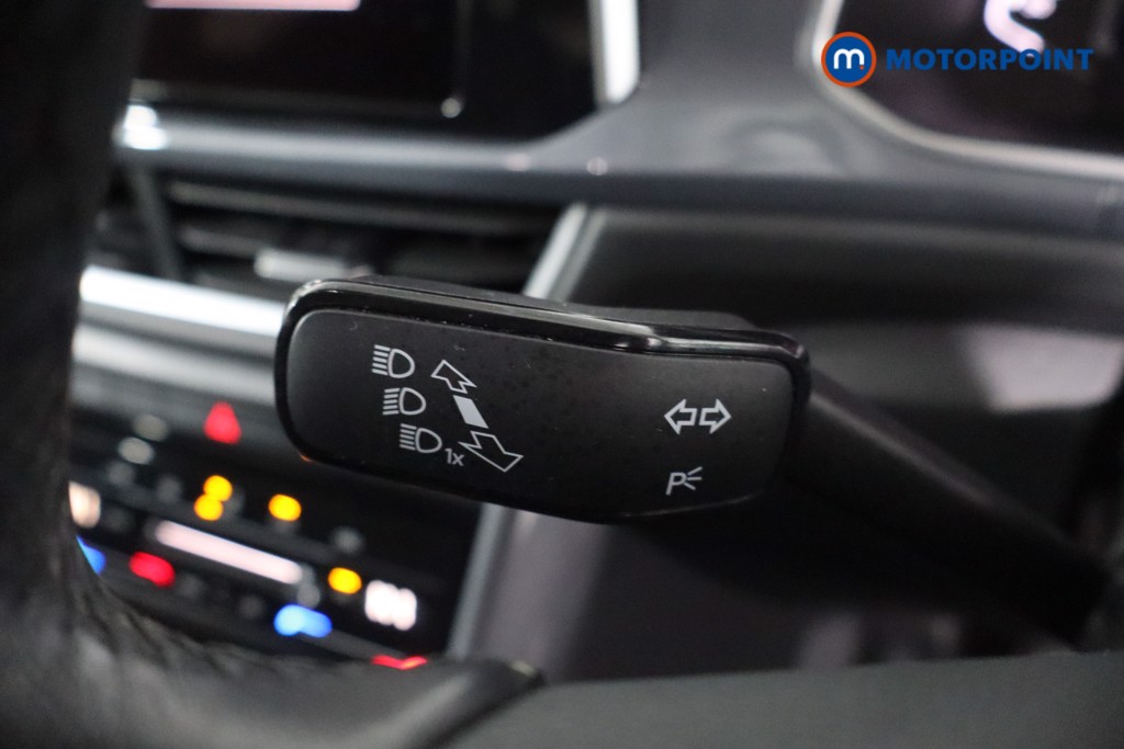 Volkswagen T-Roc Style Manual Petrol SUV - Stock Number (1607185) - 14th supplementary image