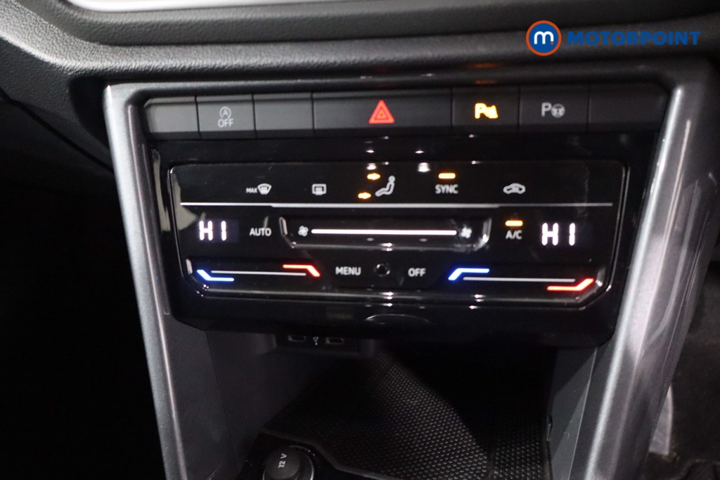 Volkswagen T-Roc Style Manual Petrol SUV - Stock Number (1607185) - 18th supplementary image