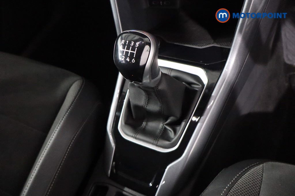 Volkswagen T-Roc Style Manual Petrol SUV - Stock Number (1607185) - 19th supplementary image