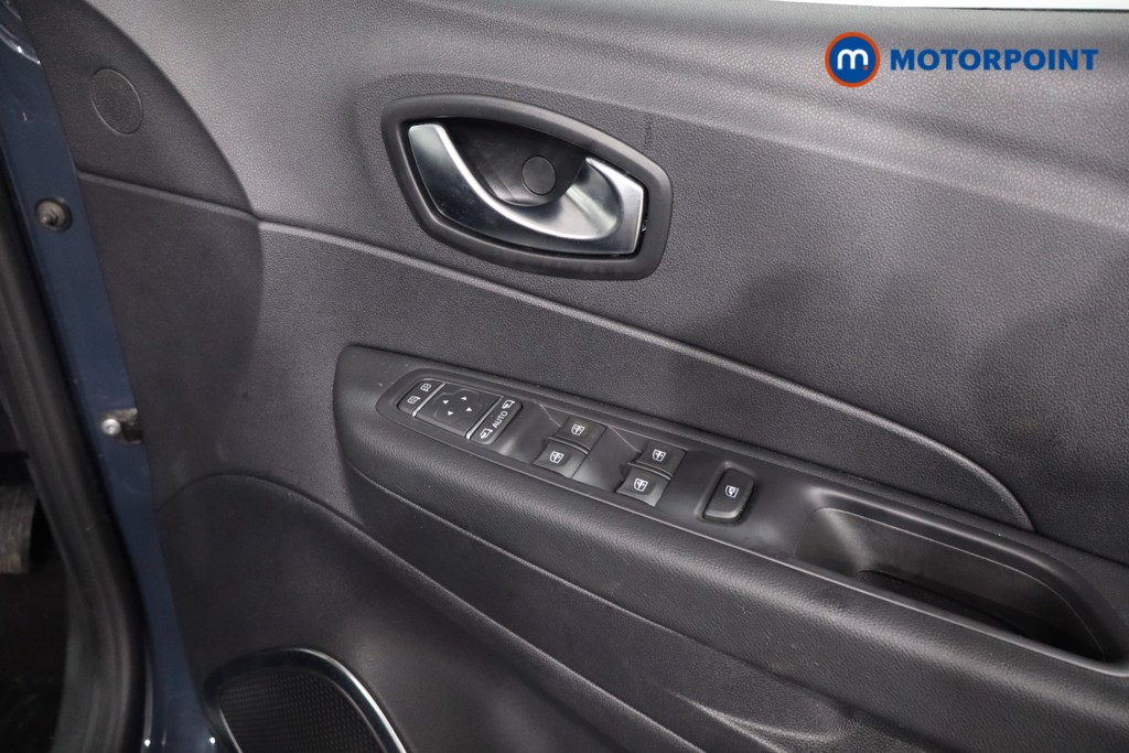 Renault Captur Iconic Manual Petrol SUV - Stock Number (1607254) - 25th supplementary image