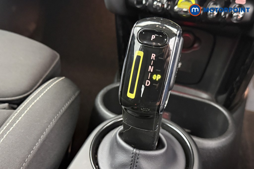 Mini Hatchback Cooper S Level 1 Automatic Electric Hatchback - Stock Number (1607256) - 12th supplementary image