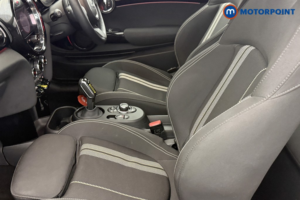 Mini Hatchback Cooper S Level 1 Automatic Electric Hatchback - Stock Number (1607256) - 20th supplementary image