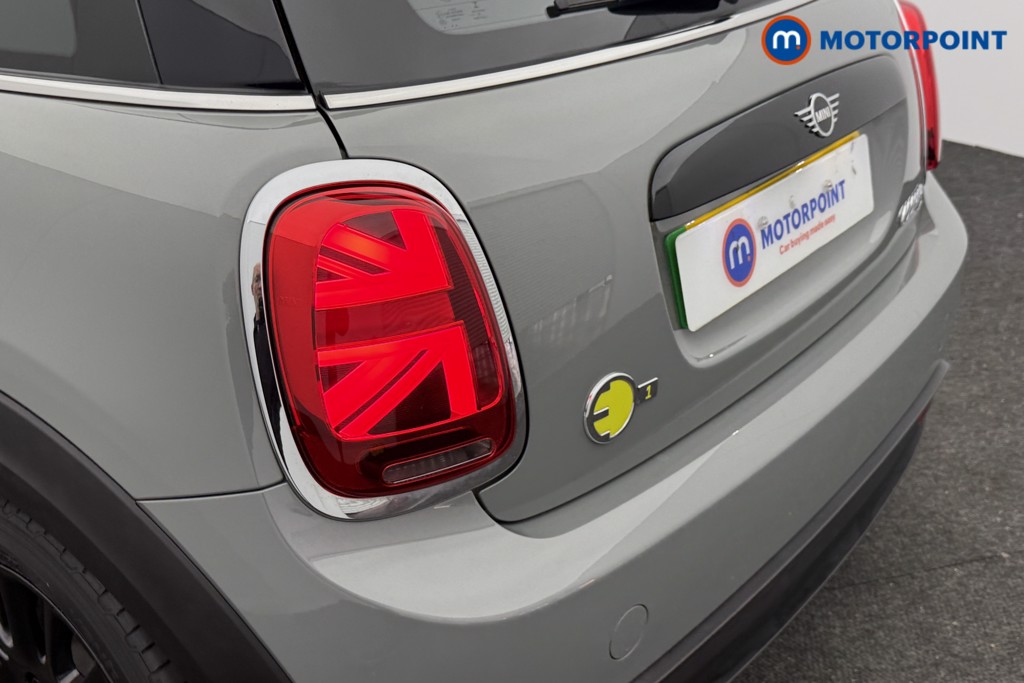 Mini Hatchback Cooper S Level 1 Automatic Electric Hatchback - Stock Number (1607256) - 24th supplementary image