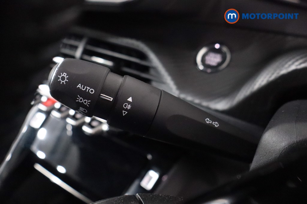 Peugeot 2008 Allure Manual Petrol SUV - Stock Number (1607347) - 14th supplementary image