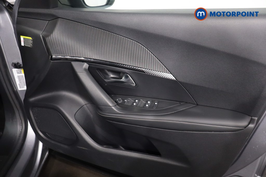Peugeot 2008 Allure Manual Petrol SUV - Stock Number (1607347) - 21st supplementary image