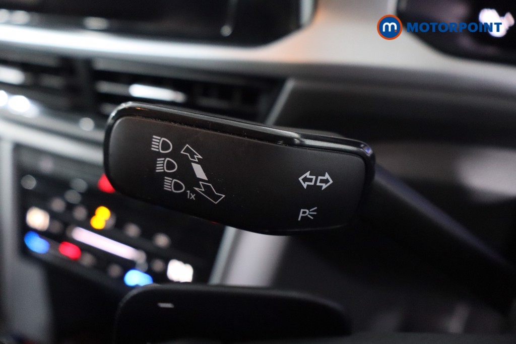 Volkswagen T-Roc Life Automatic Petrol SUV - Stock Number (1607460) - 14th supplementary image