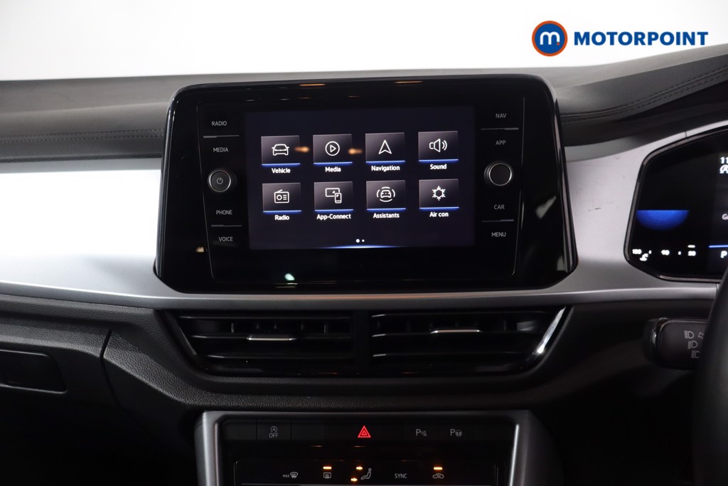 Volkswagen T-Roc Life Automatic Petrol SUV - Stock Number (1607460) - 17th supplementary image