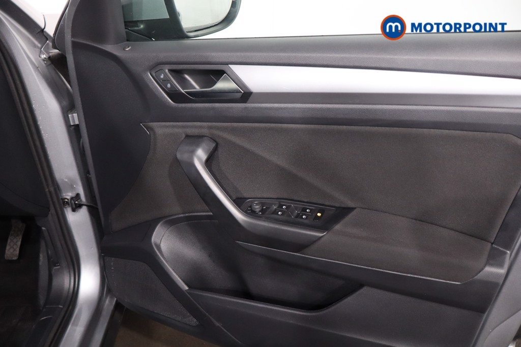 Volkswagen T-Roc Life Automatic Petrol SUV - Stock Number (1607460) - 22nd supplementary image