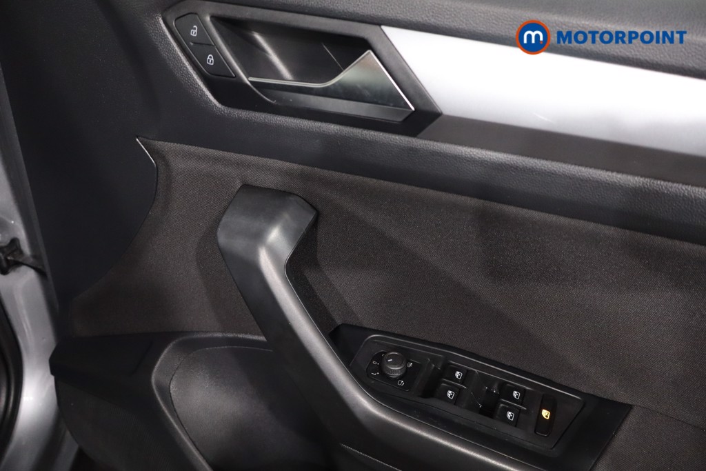 Volkswagen T-Roc Life Automatic Petrol SUV - Stock Number (1607460) - 23rd supplementary image