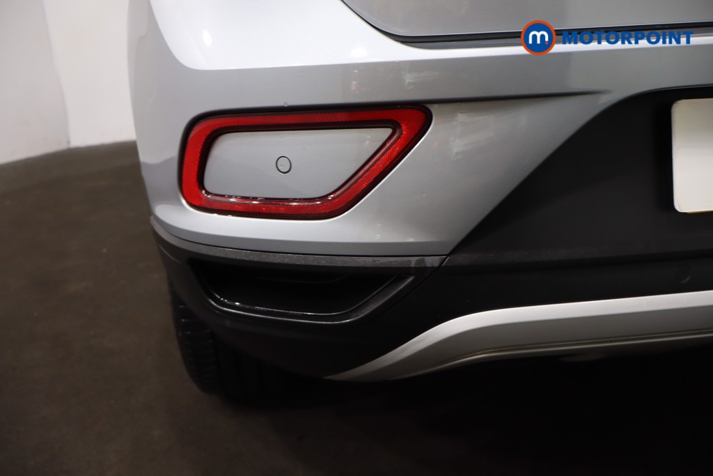 Volkswagen T-Roc Life Automatic Petrol SUV - Stock Number (1607460) - 35th supplementary image