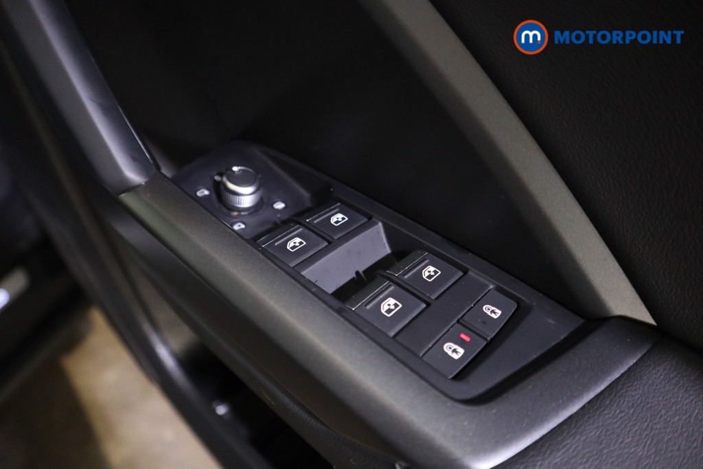 Audi Q3 S Line Automatic Petrol SUV - Stock Number (1607569) - 13th supplementary image