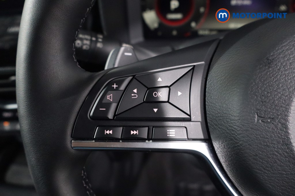 Nissan Juke Tekna Automatic Petrol SUV - Stock Number (1607606) - 7th supplementary image