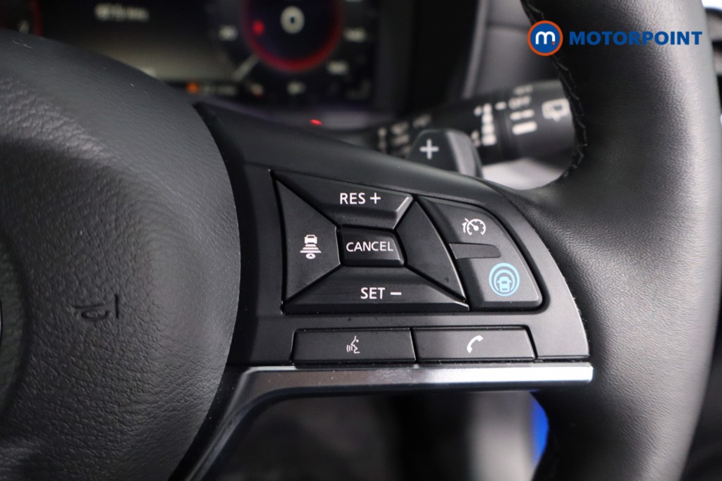 Nissan Juke Tekna Automatic Petrol SUV - Stock Number (1607606) - 8th supplementary image