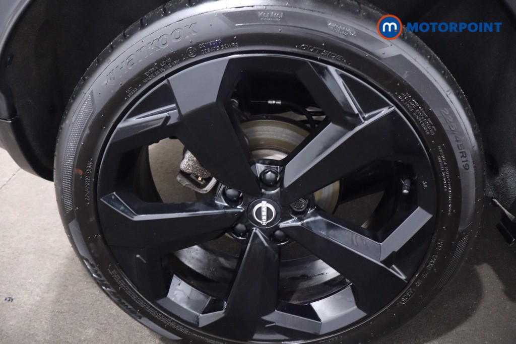 Nissan Juke Tekna Automatic Petrol SUV - Stock Number (1607606) - 9th supplementary image