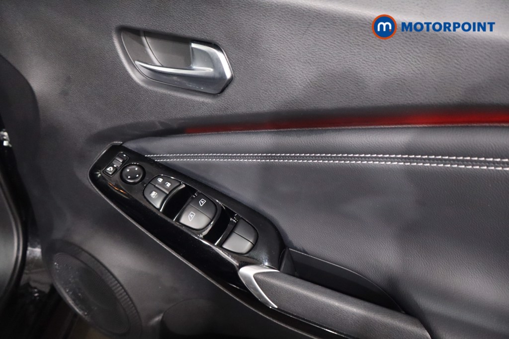 Nissan Juke Tekna Automatic Petrol SUV - Stock Number (1607607) - 23rd supplementary image