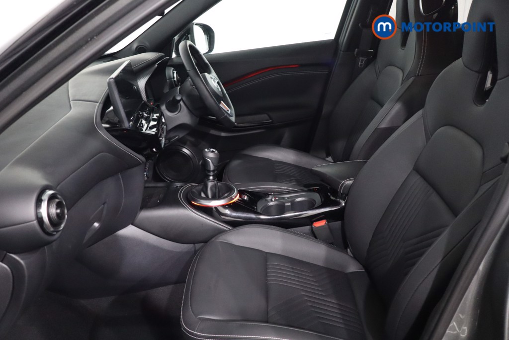 Nissan Juke Tekna Manual Petrol SUV - Stock Number (1607610) - 4th supplementary image