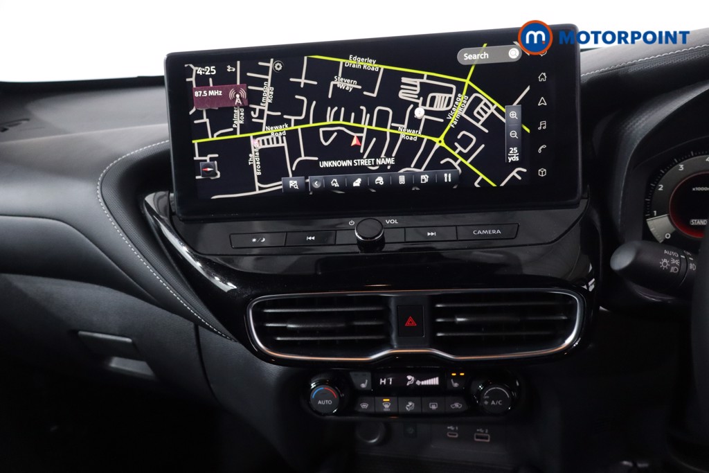Nissan Juke Tekna Manual Petrol SUV - Stock Number (1607610) - 18th supplementary image
