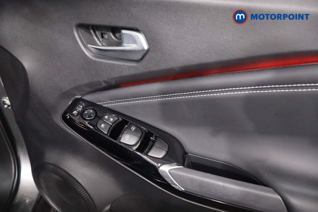 Nissan Juke Tekna Manual Petrol SUV - Stock Number (1607610) - 23rd supplementary image