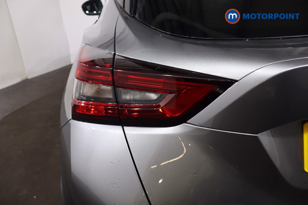 Nissan Juke Tekna Manual Petrol SUV - Stock Number (1607610) - 33rd supplementary image