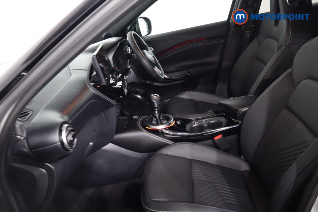 Nissan Juke Tekna Manual Petrol SUV - Stock Number (1607611) - 4th supplementary image