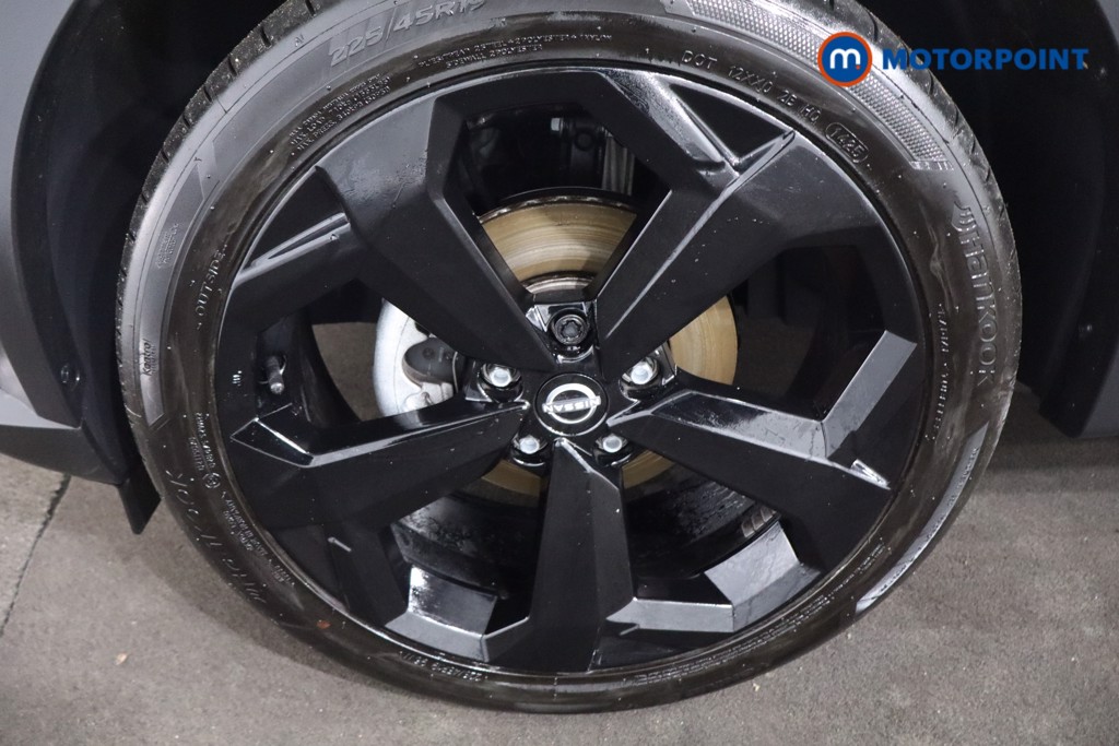 Nissan Juke Tekna Manual Petrol SUV - Stock Number (1607611) - 12th supplementary image